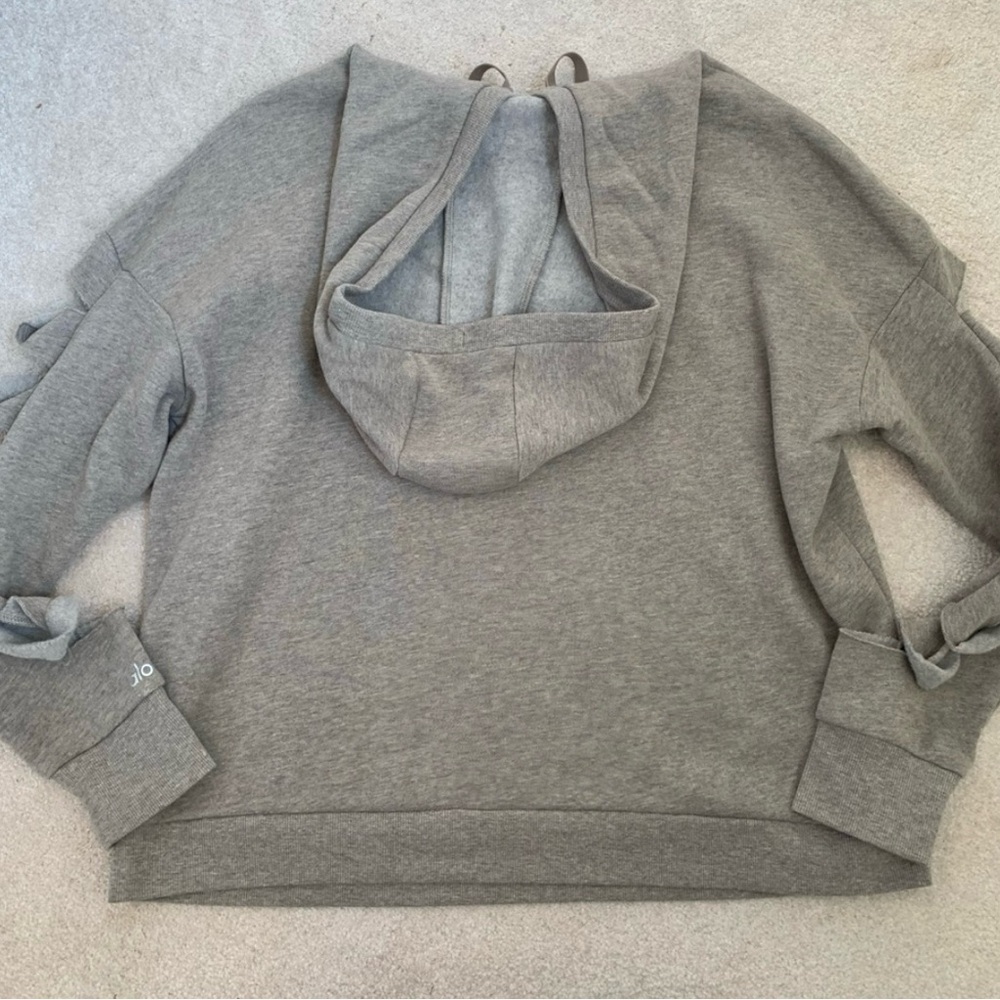 Alo Cutout Sleeve Hoodie Gravel Heather Tan Beige Sweatshirt Pullover - Picture 4 of 4